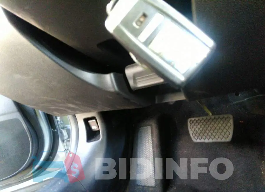 19UDE2F39JA001774 Photo# 11