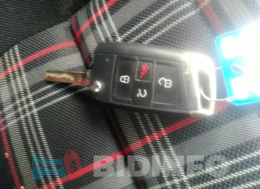 3VW5T7AU7GM020743 Photo# 11
