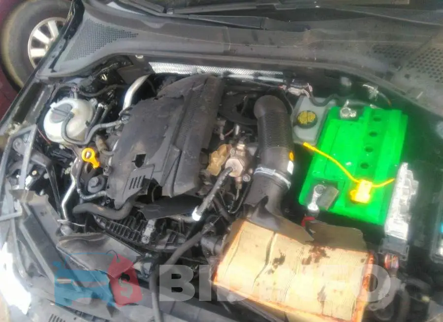 3VW5T7AU7GM020743 Photo# 10