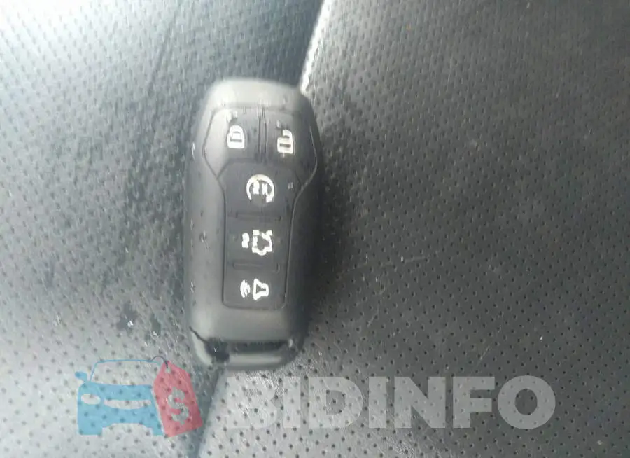 1FM5K8F80HGA18234 Photo# 11
