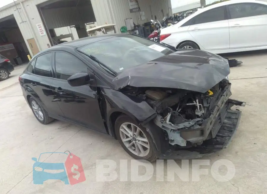 1FADP3F20JL269015 Photo# 1