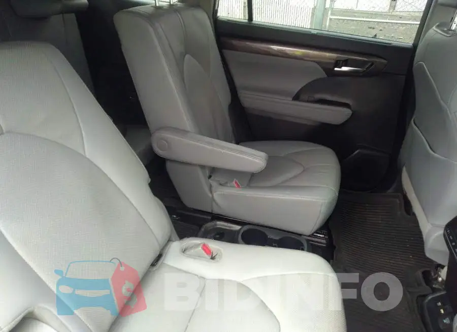 5TDXBRCH1MS020677 Photo# 8