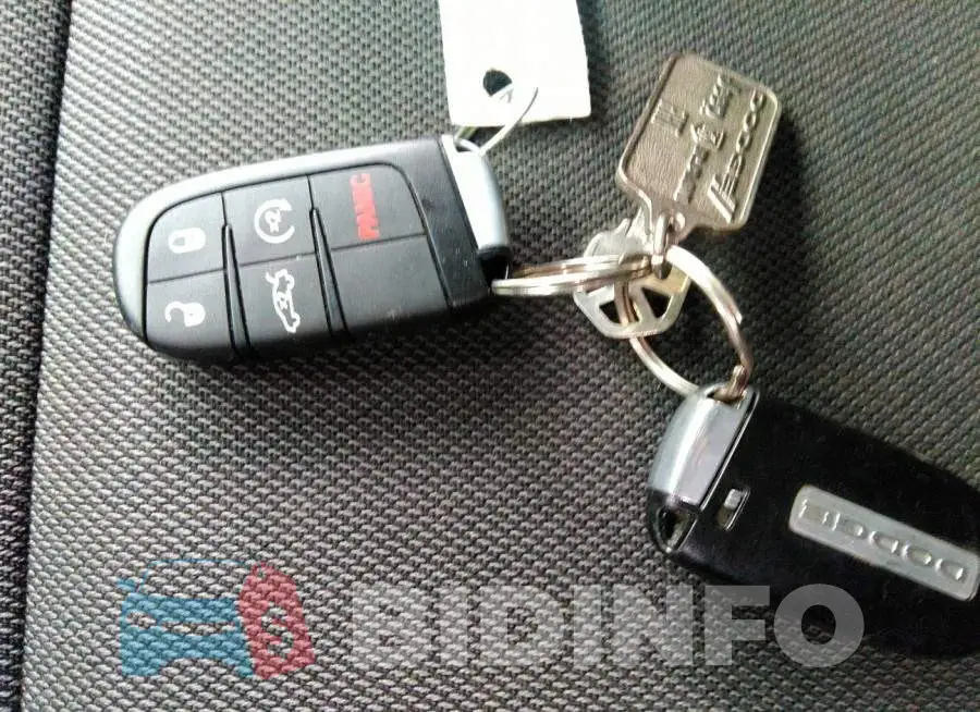 2C3CDXBGXKH707615 Photo# 11