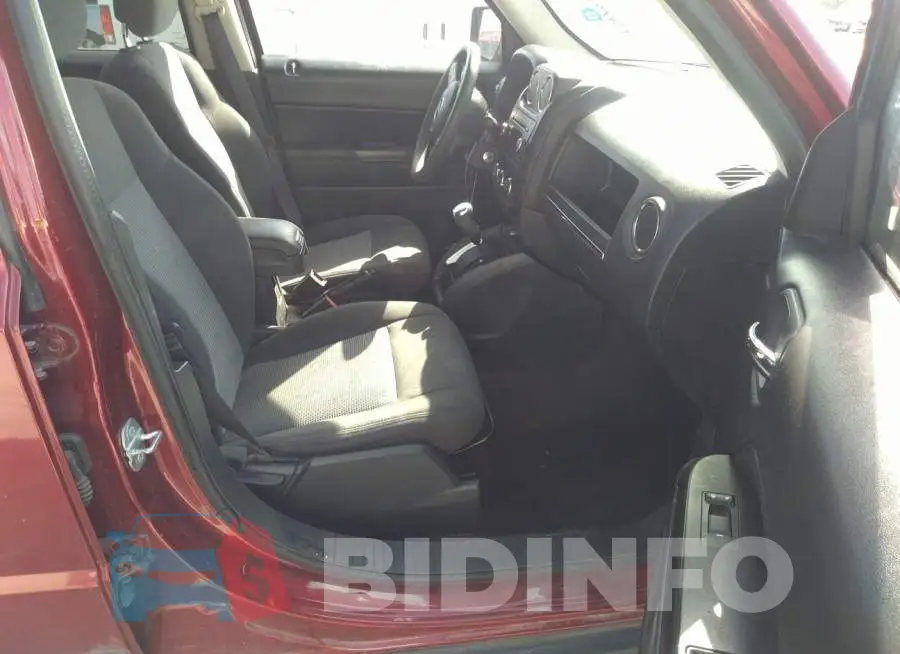 1C4NJPBA4FD304788 Photo# 5