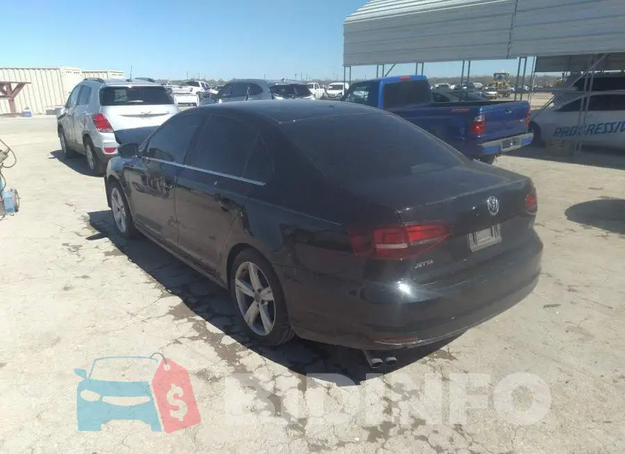 3VW167AJ1HM268726 Photo# 3