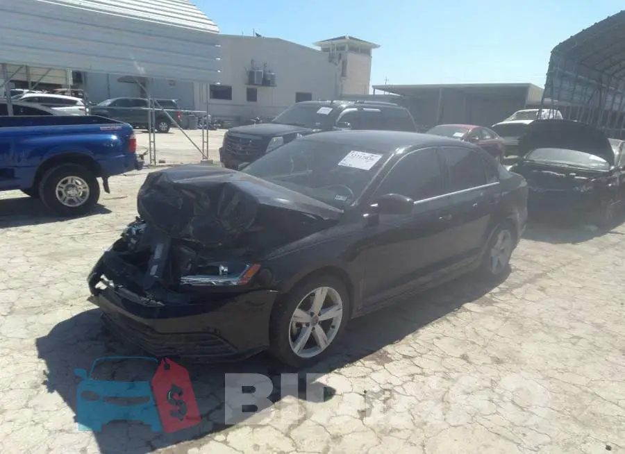 3VW167AJ1HM268726 Photo# 2