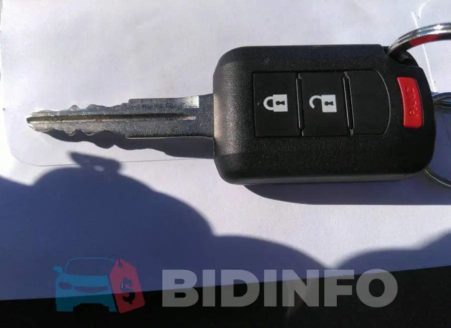 ML32F3FJ8JHF06564 Photo# 11