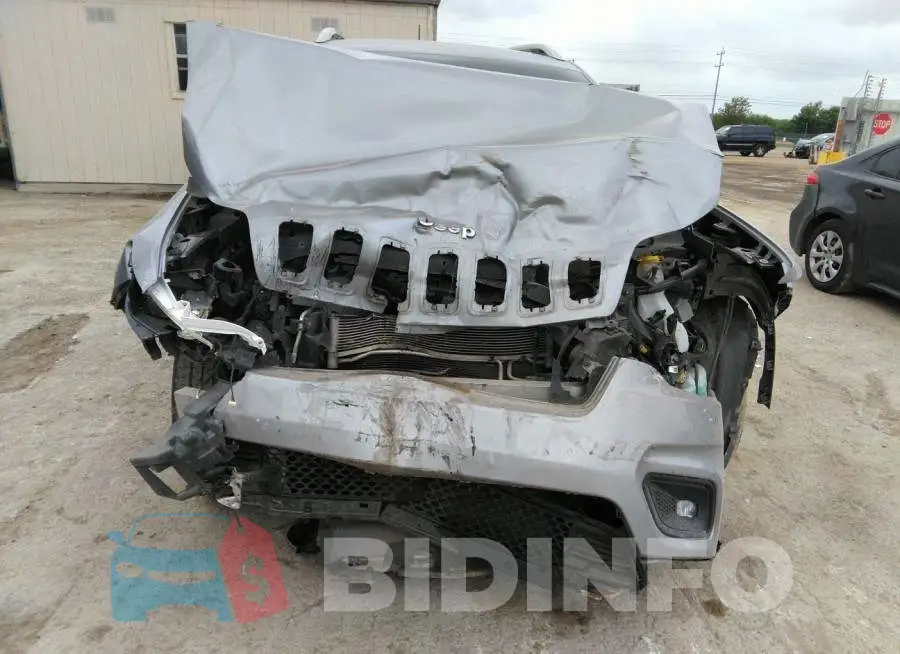 1C4PJLCB3KD326848 Photo# 6