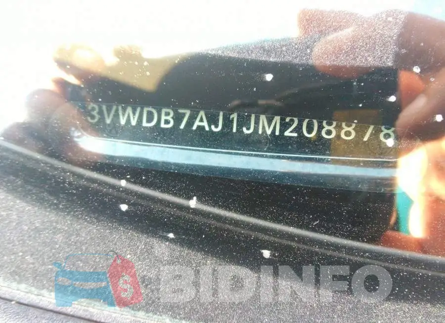 3VWDB7AJ1JM208878 Photo# 9