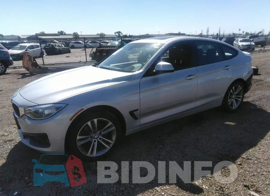 WBA8Z5C5XGG501828 Photo# 2