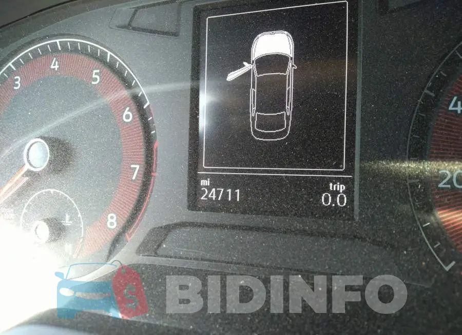 3VWCB7BU0LM075652 Photo# 7