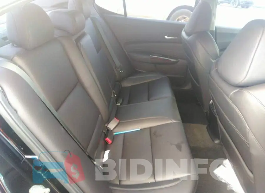 19UUB1F37GA004961 Photo# 8