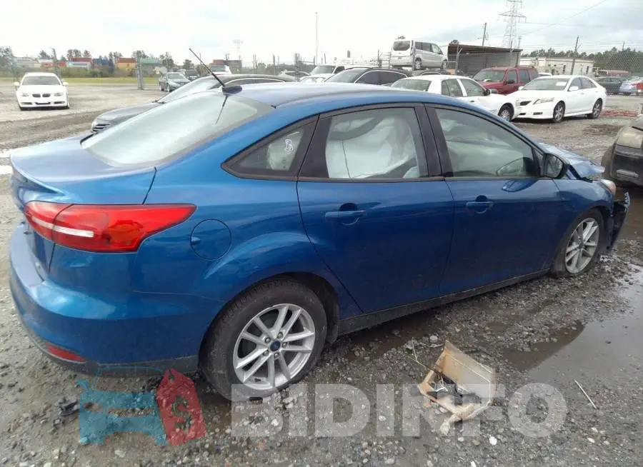 1FADP3F22JL212847 Photo# 4