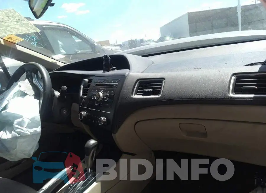 19XFB2F53FE101116 Photo# 5