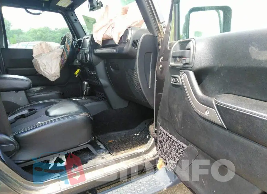 1C4BJWDG6HL599268 Photo# 5