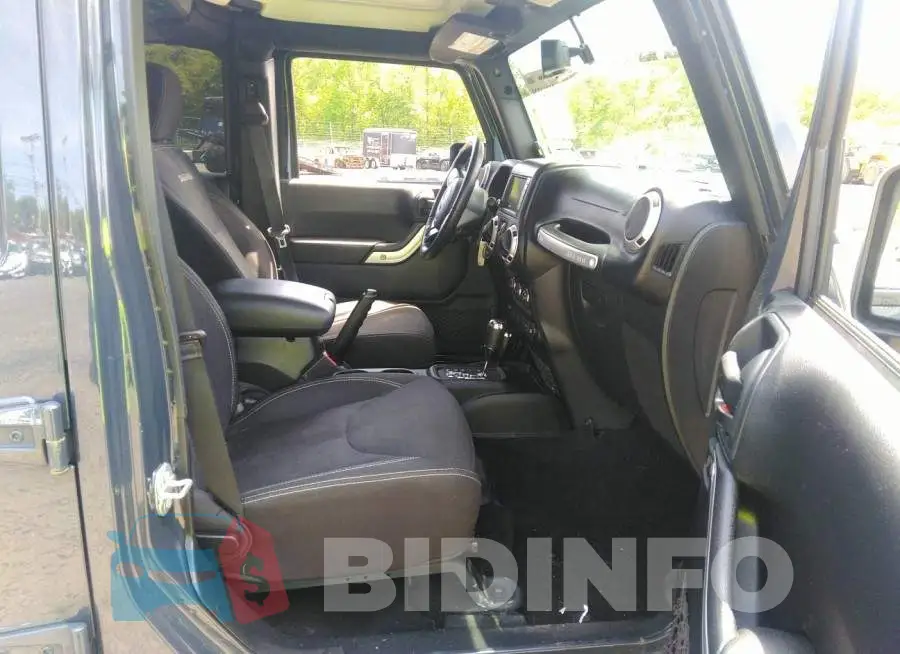 1C4BJWEG4GL222399 Photo# 5