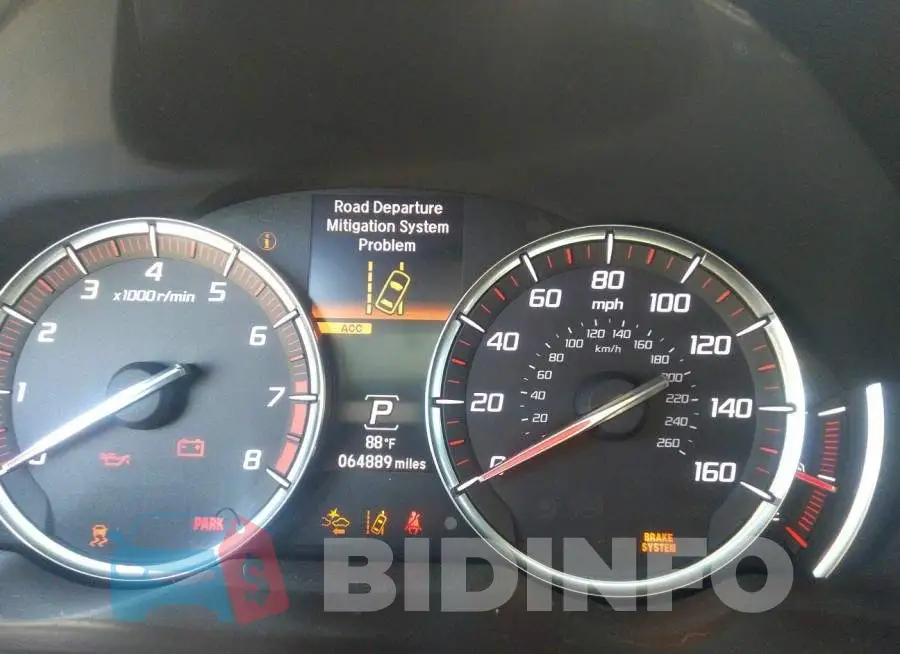19UUB2F68JA001042 Photo# 7