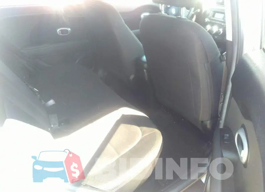 KNDJN2A27G7828484 Photo# 8