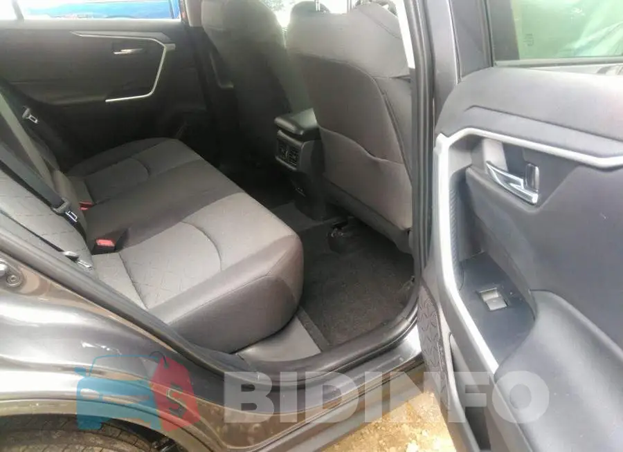 2T3P1RFV7NW267223 Photo# 8