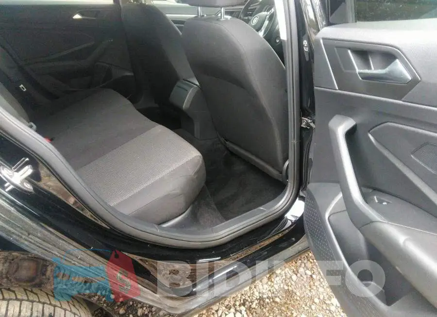 3VWC57BU8KM232284 Photo# 8