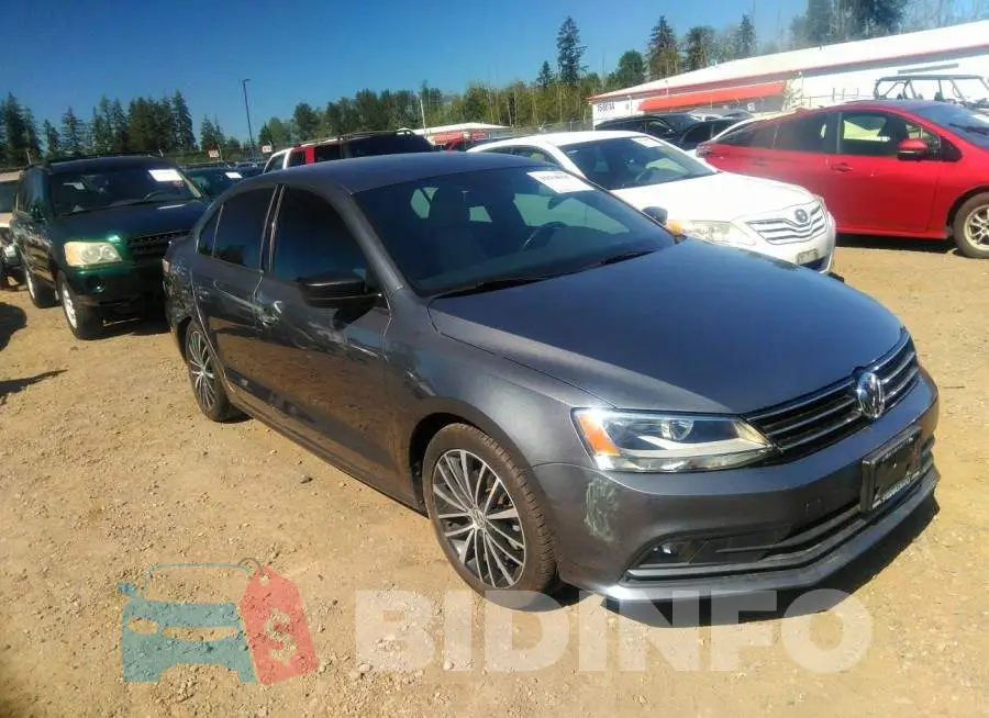 3VWD17AJ5GM275270 Photo# 1
