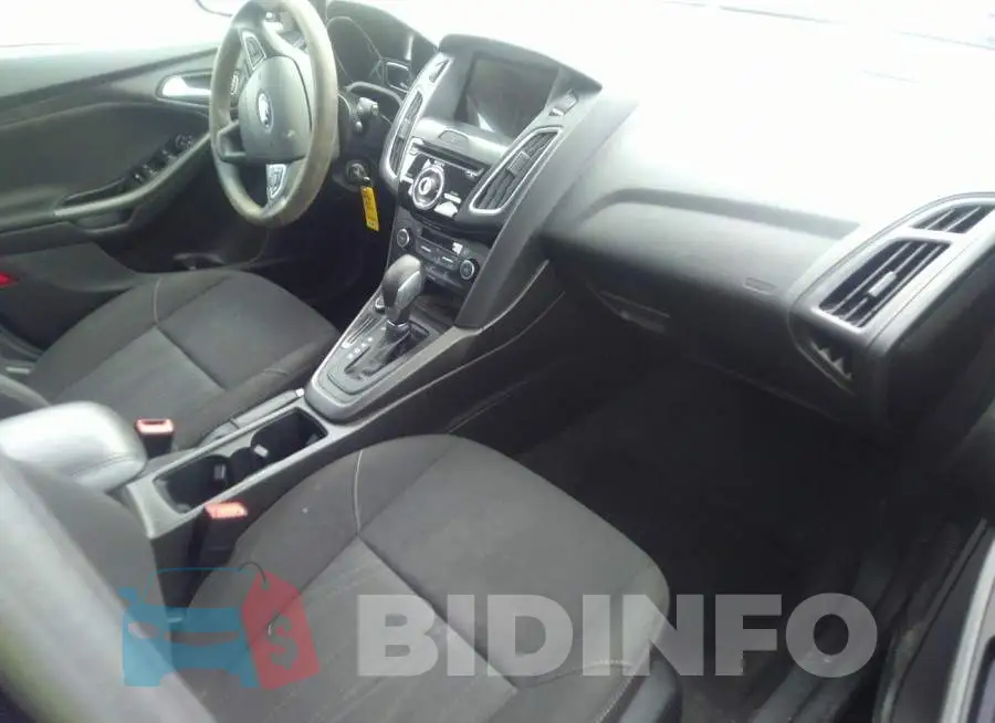 1FADP3M25HL317833 Photo# 5