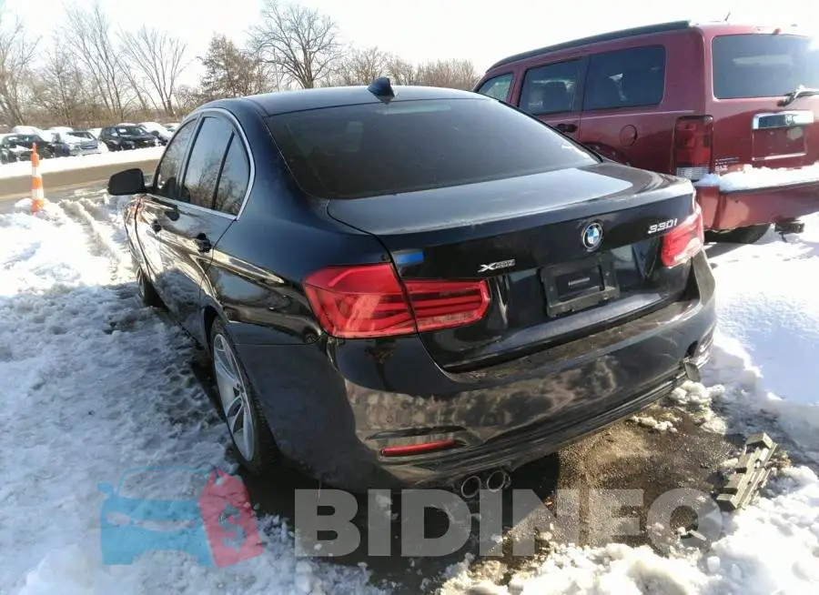 WBA8D9G5XHNT91294 Photo# 3