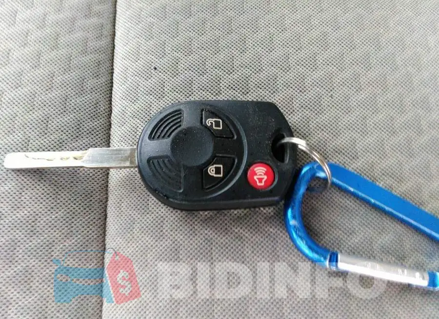 1FMCU9GD7HUA68696 Photo# 11