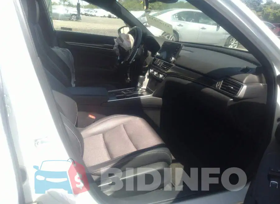 1HGCV1F36JA169071 Photo# 5