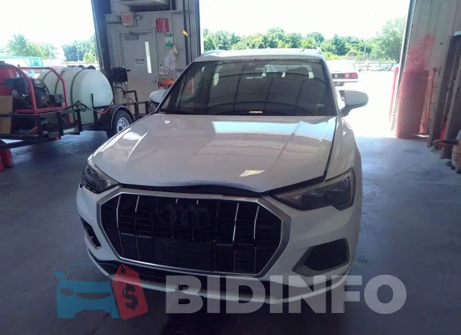 WA1AUCF38M1068102 Photo# 6