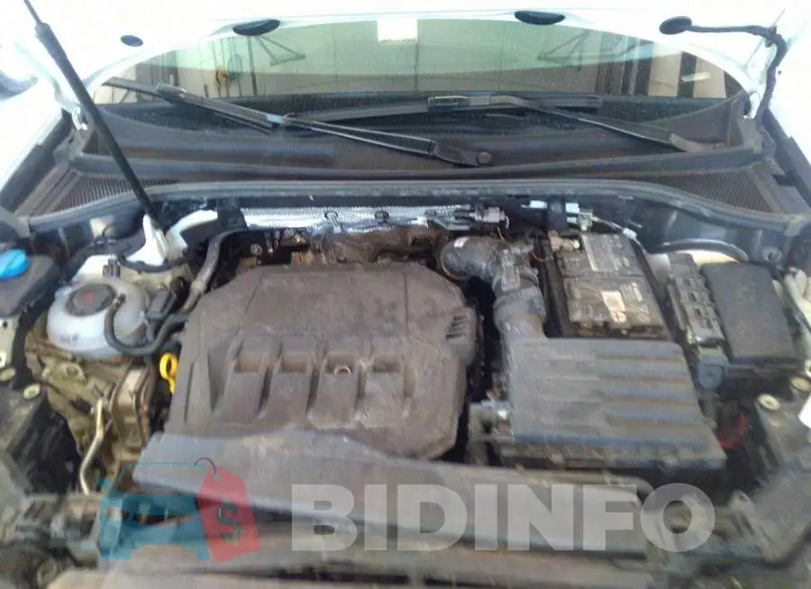 WA1AUCF38M1068102 Photo# 10