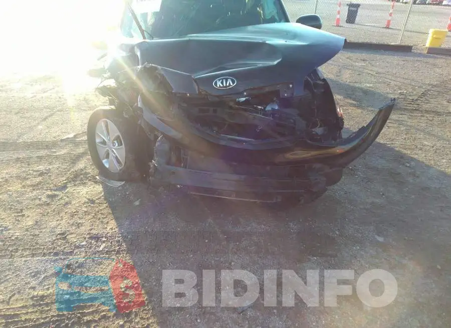 KNDJN2A26F7804188 Photo# 6
