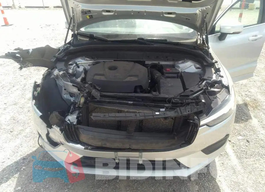 YV4A22RK5M1763918 Photo# 10