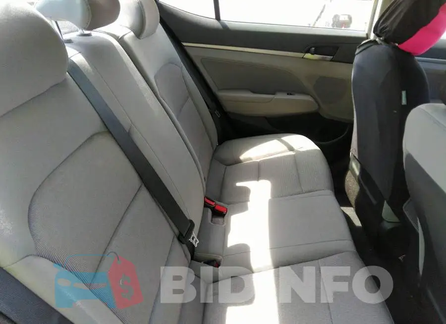 5NPD84LF3HH062962 Photo# 8