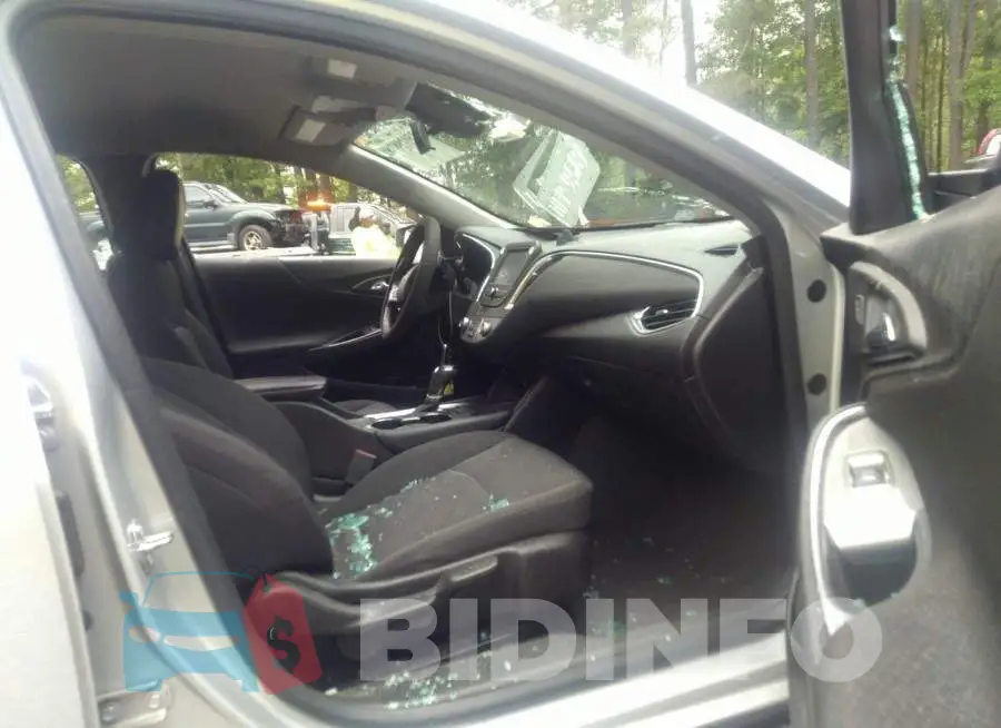 1G1ZD5ST5JF278089 Photo# 5