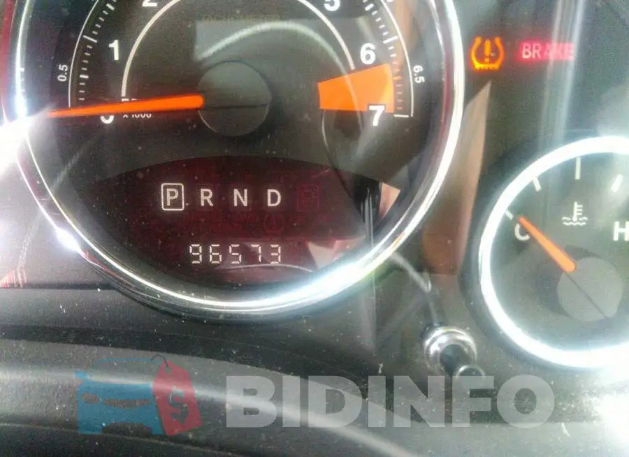 1C4NJDEB3HD167610 Photo# 7