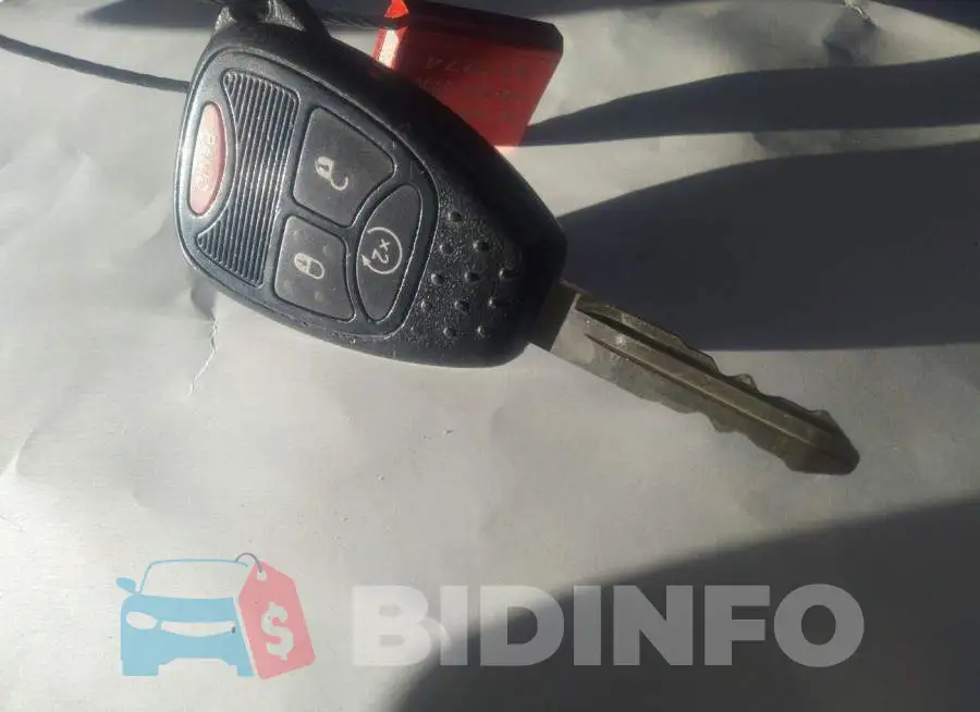 1C4NJDEB2GD781482 Photo# 11