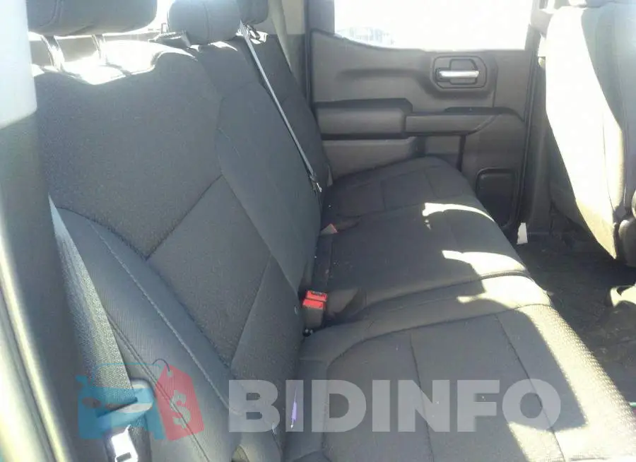 3GCPWBEH7MG132021 Photo# 8