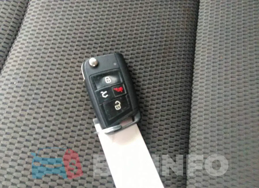 3VW817AU1FM009447 Photo# 11
