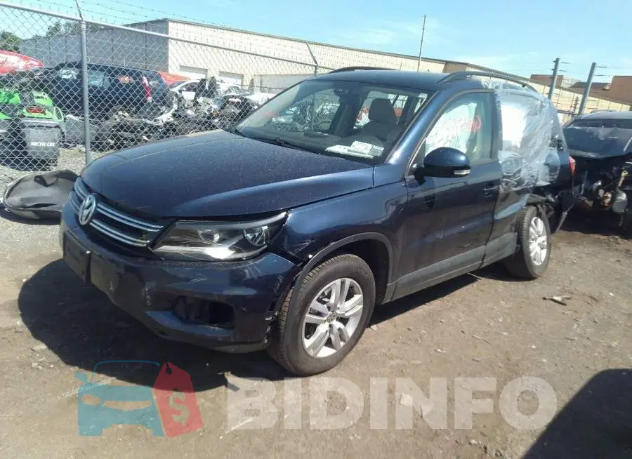 WVGBV7AX2GW560667 Photo# 2