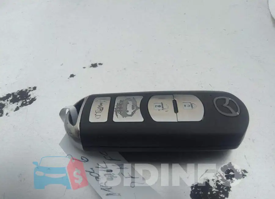 JM1GJ1T5XF1214036 Photo# 11