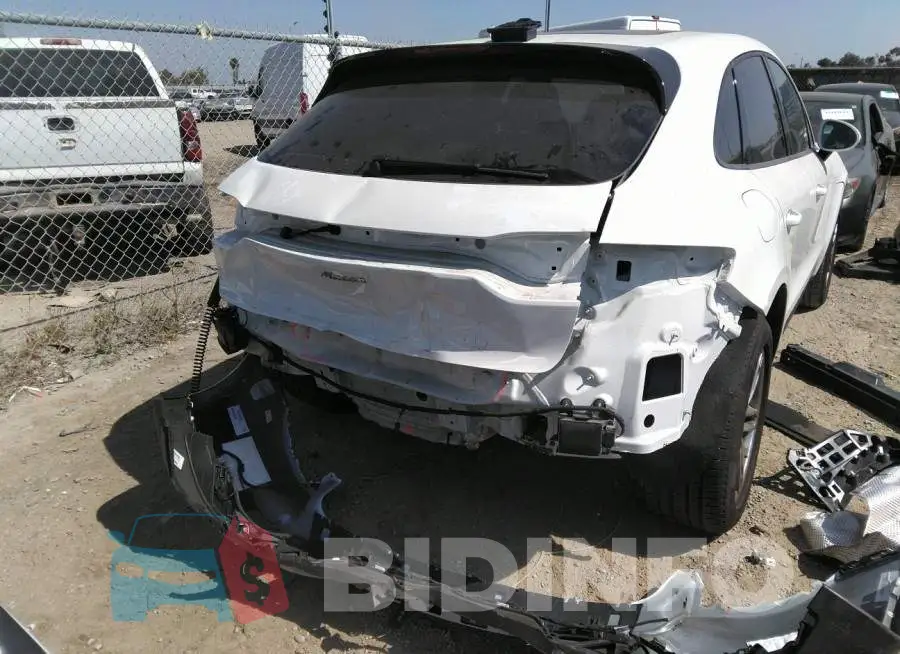 WP1AA2A50MLB00447 Photo# 6 WP1AA2A50MLB00447 Photo# 6