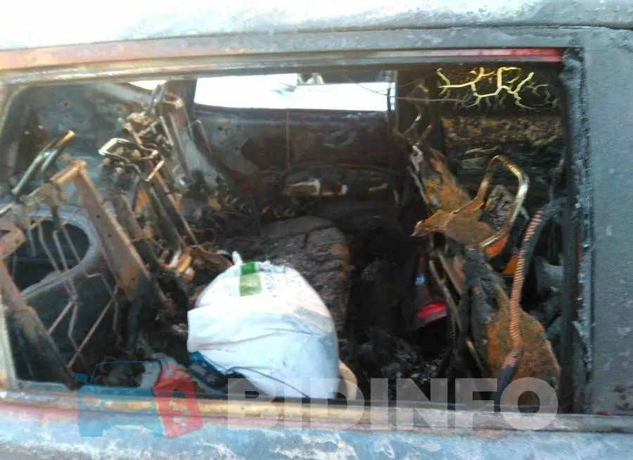 KNMAT2MT8GP713399 Photo# 8 KNMAT2MT8GP713399 Photo# 8