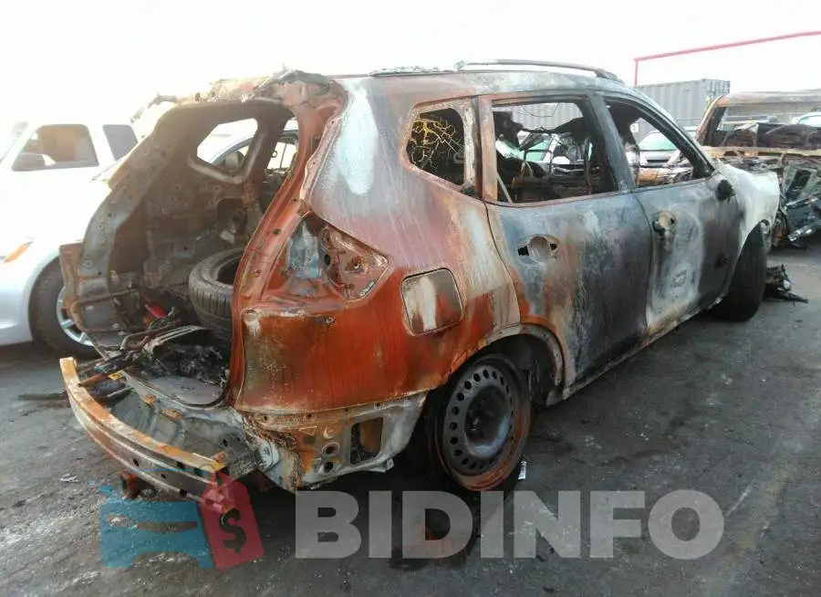 KNMAT2MT8GP713399 Photo# 4 KNMAT2MT8GP713399 Photo# 4