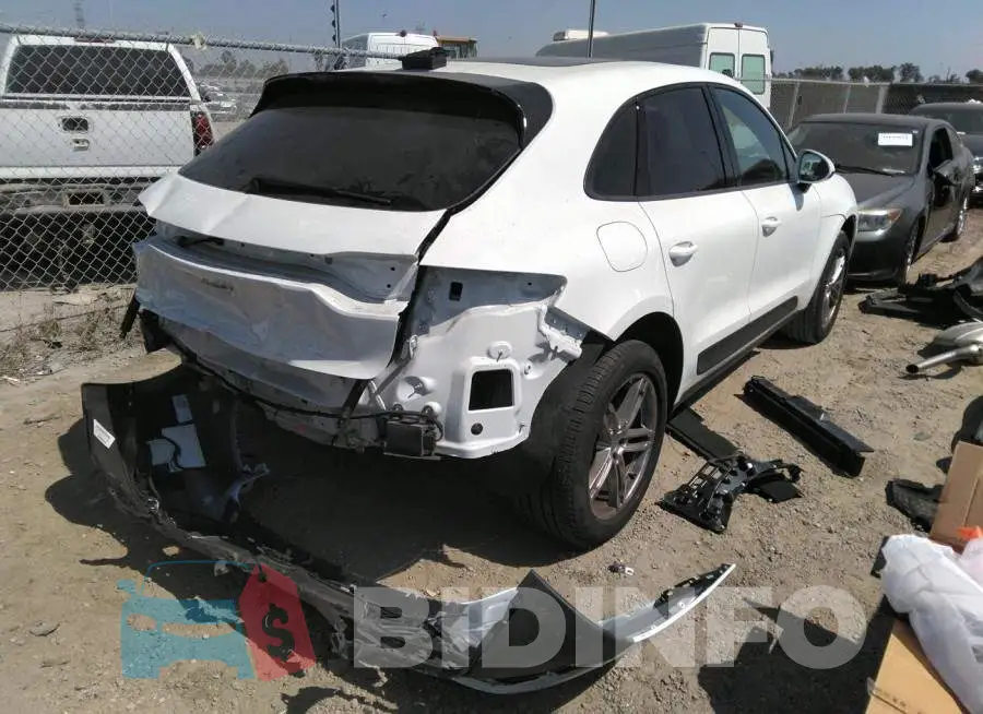 WP1AA2A50MLB00447 Photo# 4 WP1AA2A50MLB00447 Photo# 4