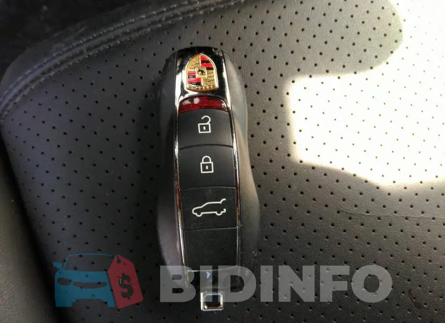 WP1AA2A50MLB00447 Photo# 11 WP1AA2A50MLB00447 Photo# 11