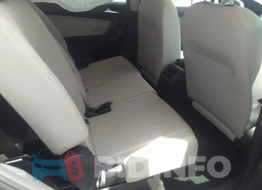 3VV1B7AX4MM053338 Photo# 8