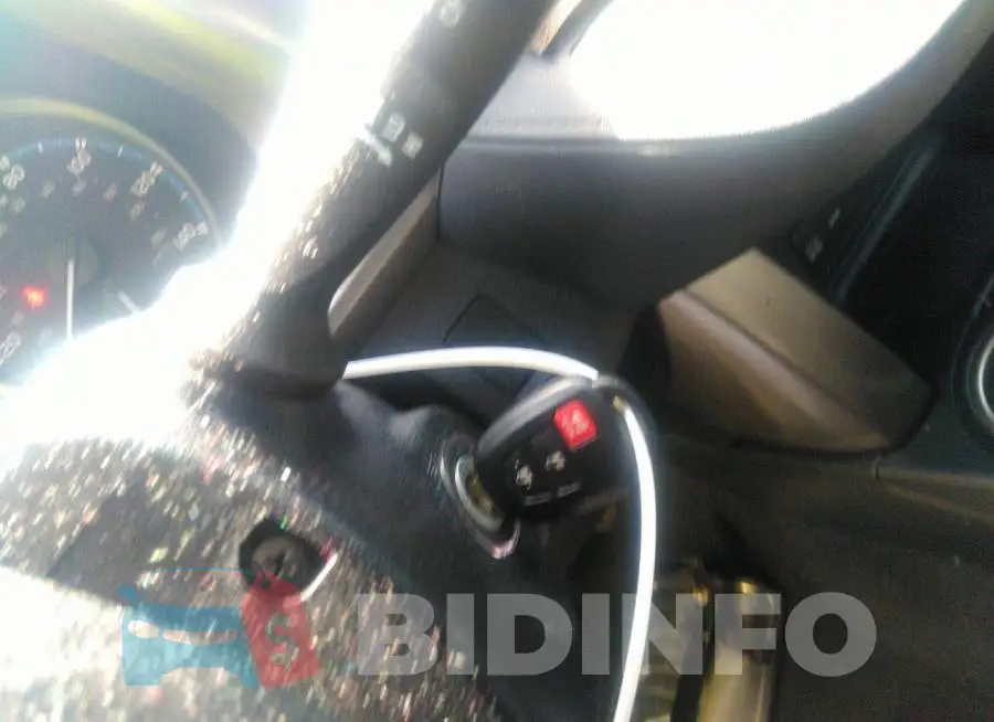 JTMZFREV6HJ710010 Photo# 11