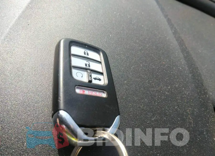 19XFC1F47GE044144 Photo# 11