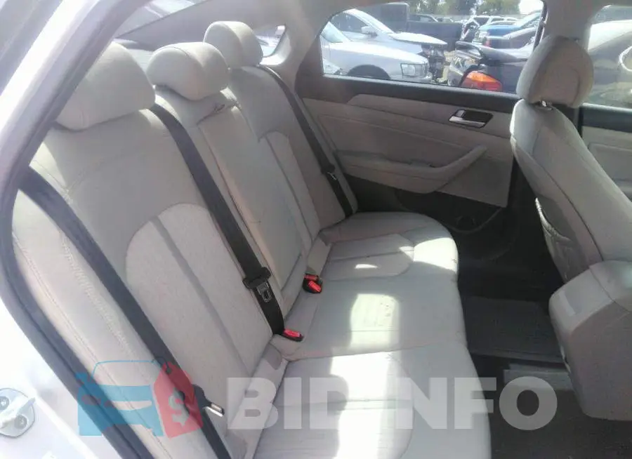 KMHE24L15GA027187 Photo# 8